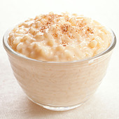 rice-pudding-sprinkled-with-nutmeg-in-an