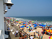 the-beach-and-boardwalk-scene-af8mb0.jpg