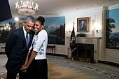 first-lady-michelle-obama-snuggles-again